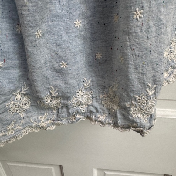 Laura Ashley Girls Size 4 Light Blue Short Sleeve Dress White Floral Details - Picture 3 of 6